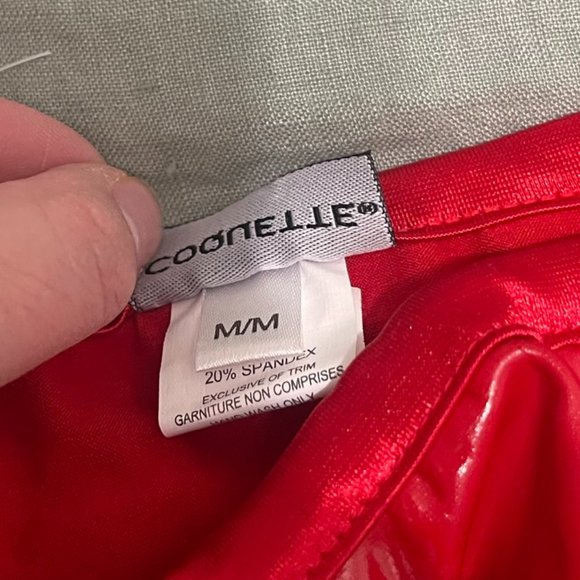 Red Latex Mini Skirt - Picture 2 of 4